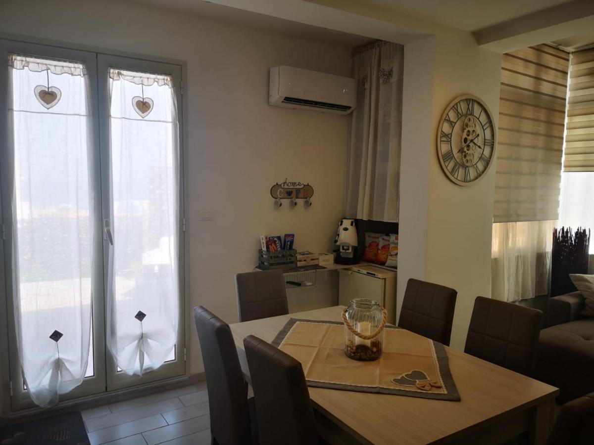 La Casetta Di Maria Apartment ซานตาฟลาวิอา ภายนอก รูปภาพ