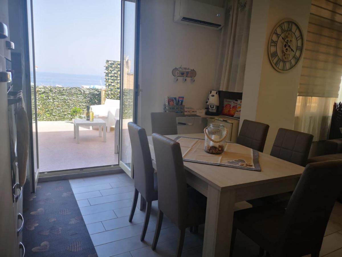La Casetta Di Maria Apartment ซานตาฟลาวิอา ภายนอก รูปภาพ