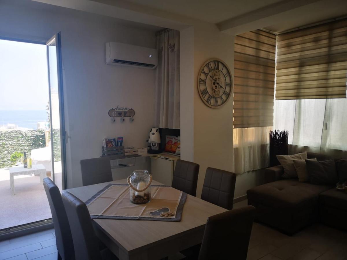 La Casetta Di Maria Apartment ซานตาฟลาวิอา ภายนอก รูปภาพ