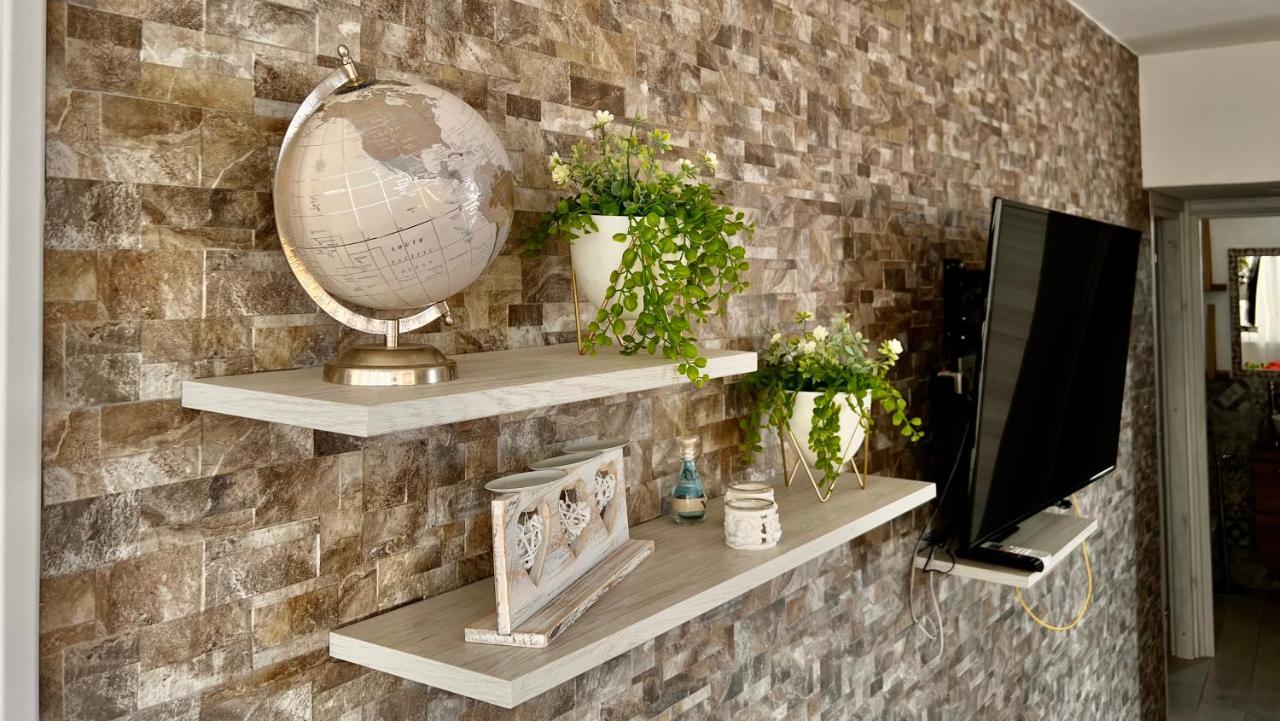 La Casetta Di Maria Apartment ซานตาฟลาวิอา ภายนอก รูปภาพ