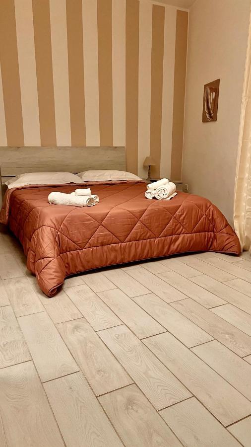La Casetta Di Maria Apartment ซานตาฟลาวิอา ภายนอก รูปภาพ